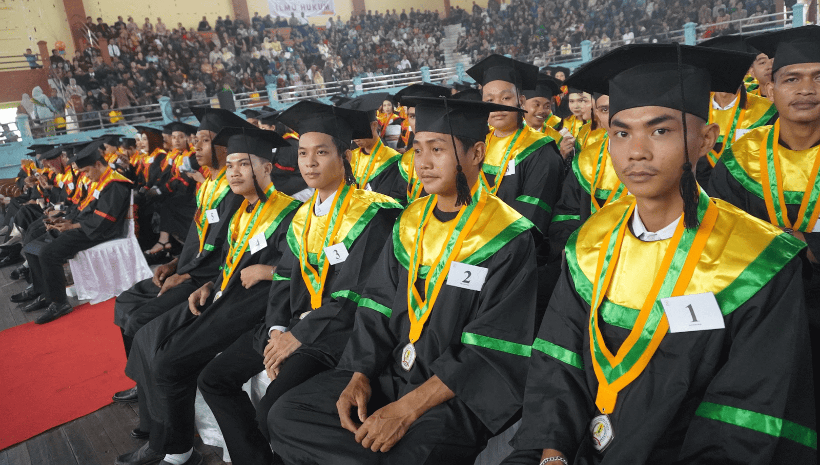 Wisuda ke-23 Universitas Kapuas Kukuhkan 455 Lulusan